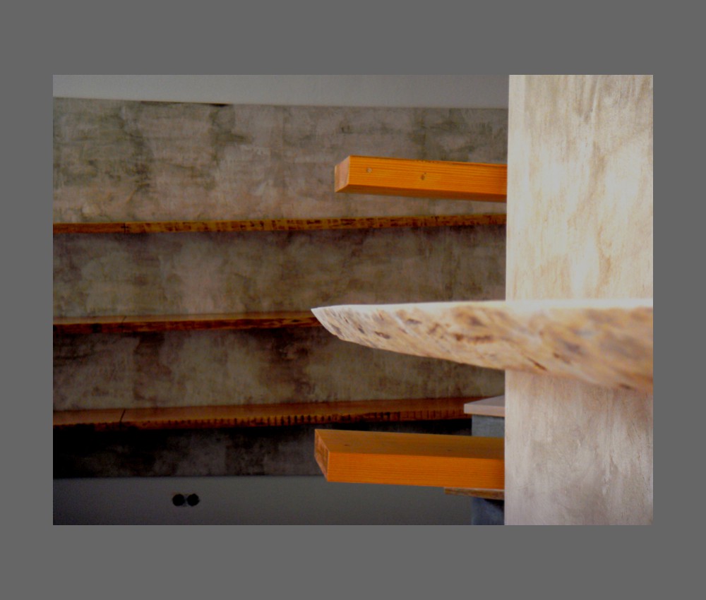 detail regale mit vorwand