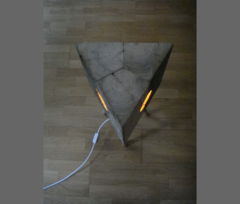 leuchtholz 6   recycletes bauholz metal bambus und plexiglas   30x30x70